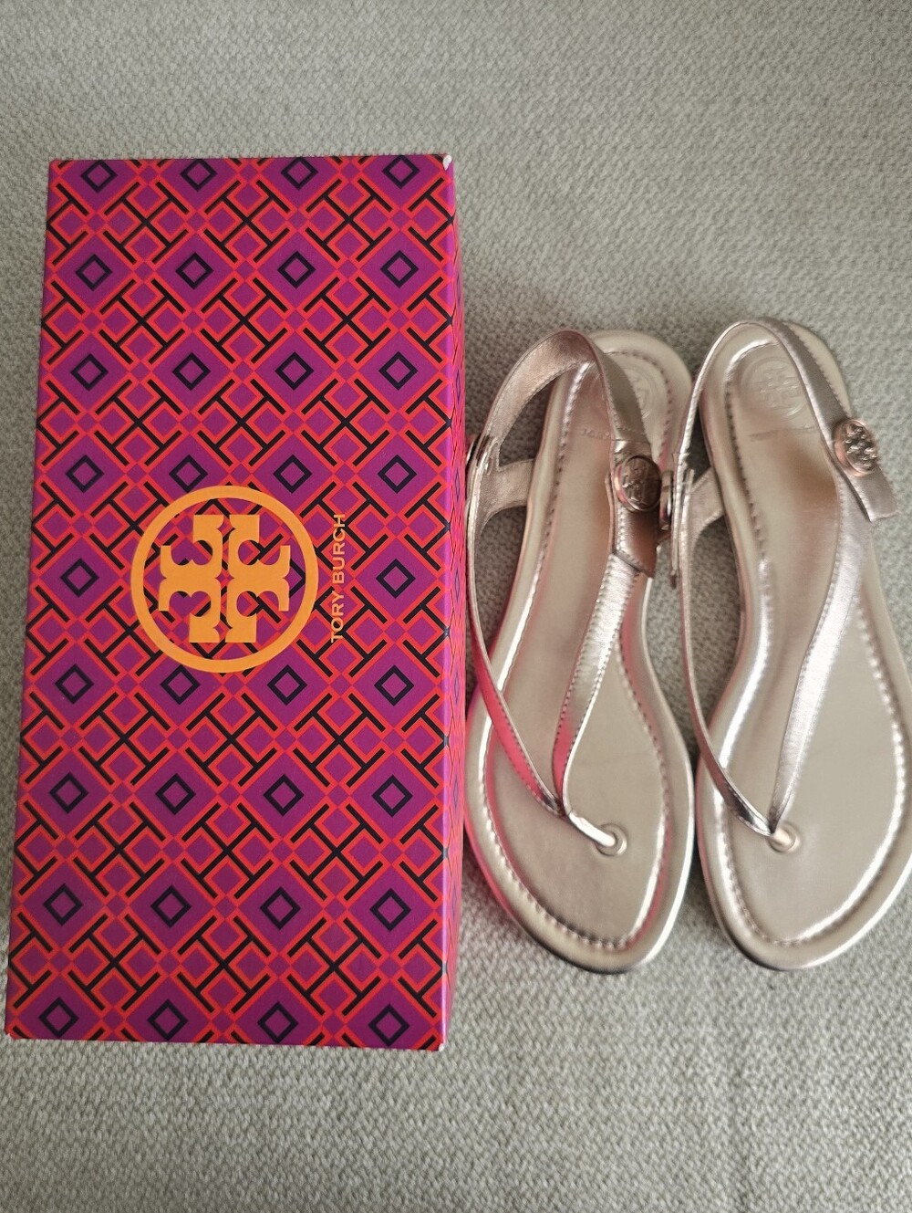 Tory Burch Rose Gold Minnie Travel Metallic Leather Sandals, Size 7 - Picture 10 of 11